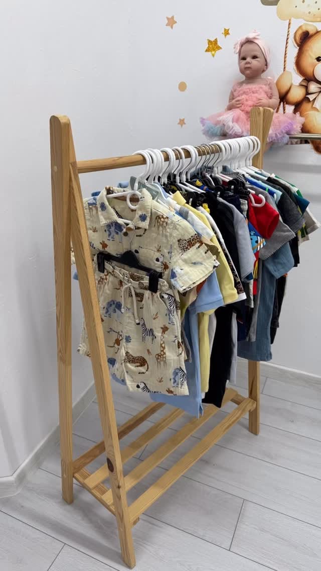 Post 10 by Стильний брендовий дитячий одяг on Instagram (video)