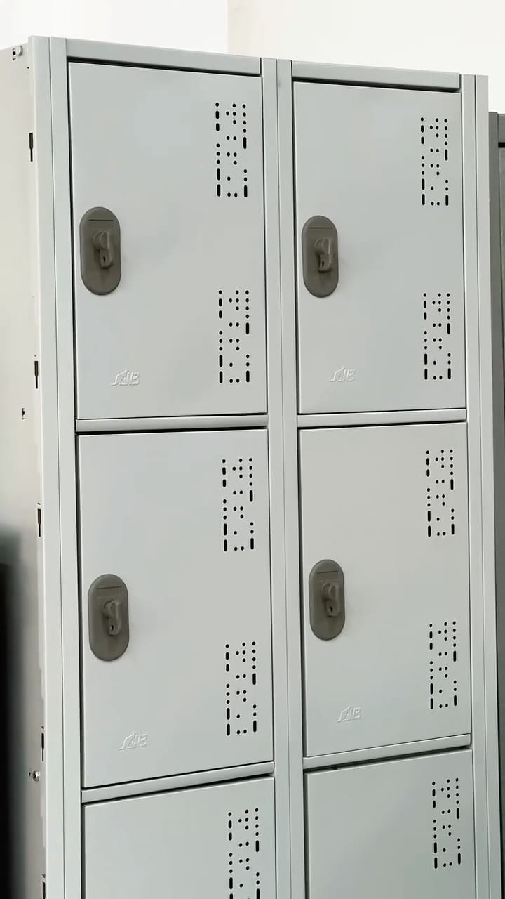 Post 7 by Comercial Diniz - Móveis para Escritório on Instagram (video)