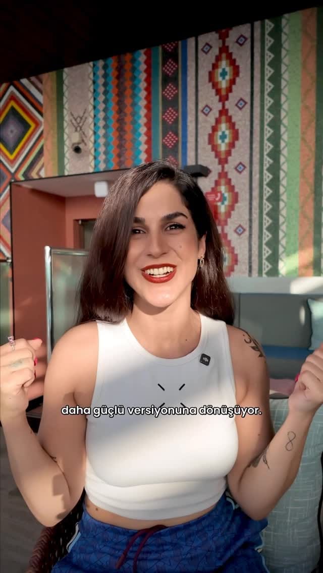Post 1 by Online İngilizce Okulu-HELINA HASSANPOUR on Instagram (video)