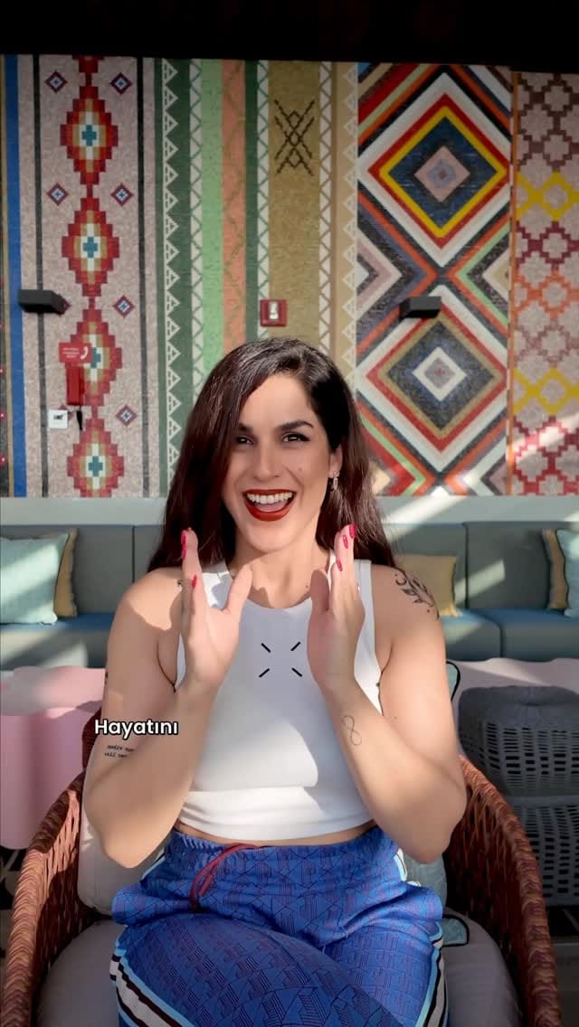 Post 8 by Online İngilizce Okulu-HELINA HASSANPOUR on Instagram (video)