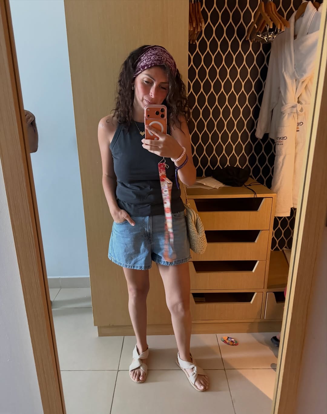 Post 5 by Yara Essam - Planet Wife on Instagram (carousel)