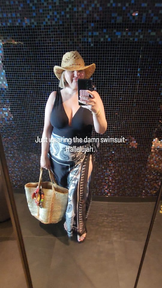 Post 7 by Alex McAlpine-Lifestyle influencer on Instagram (video)
