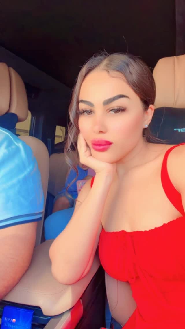 Post 3 by Zouhour Nabil on Instagram (video)