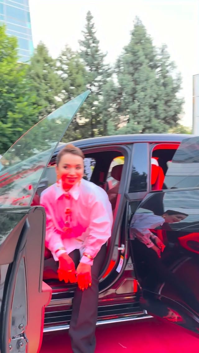 Post 7 by Шахзода Мухаммедова on Instagram (video)