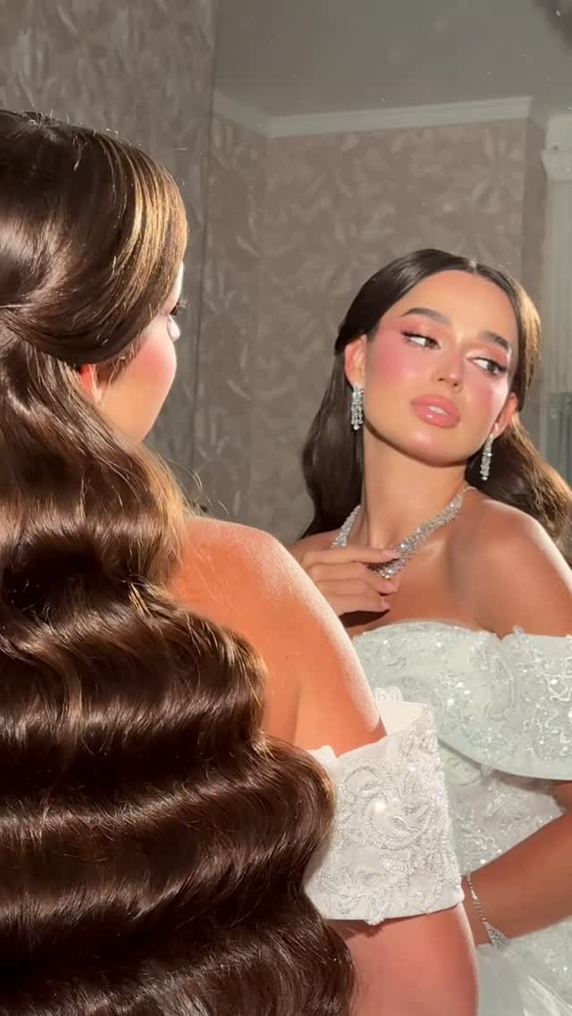 Post 5 by Asmaa Hair styles on Instagram (video)