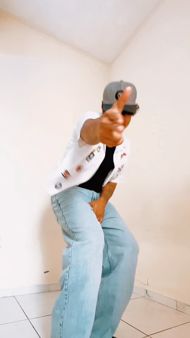 Post 6 by Ajesh Krishnavilasom on Instagram (video)