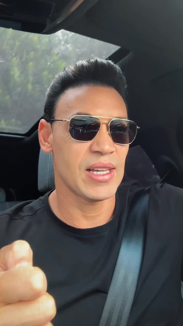 Post 6 by Ricardo Oliveira on Instagram (video)