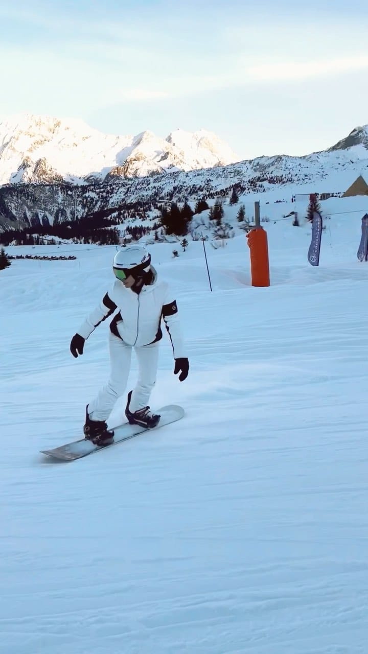 Post 4 by Marianne Argy on Instagram (video)