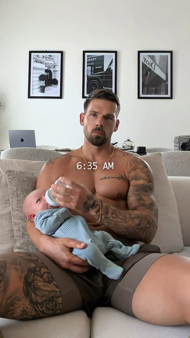 Post 5 by Right Bite on Instagram (video)