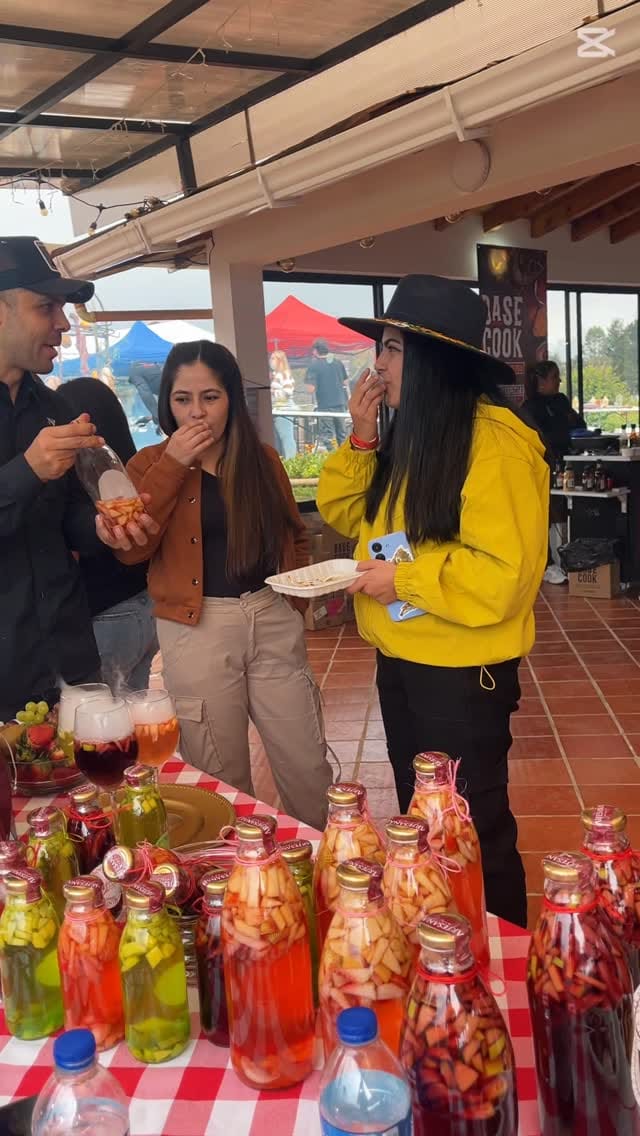 Post 10 by Artesanal Drinks on Instagram (video)