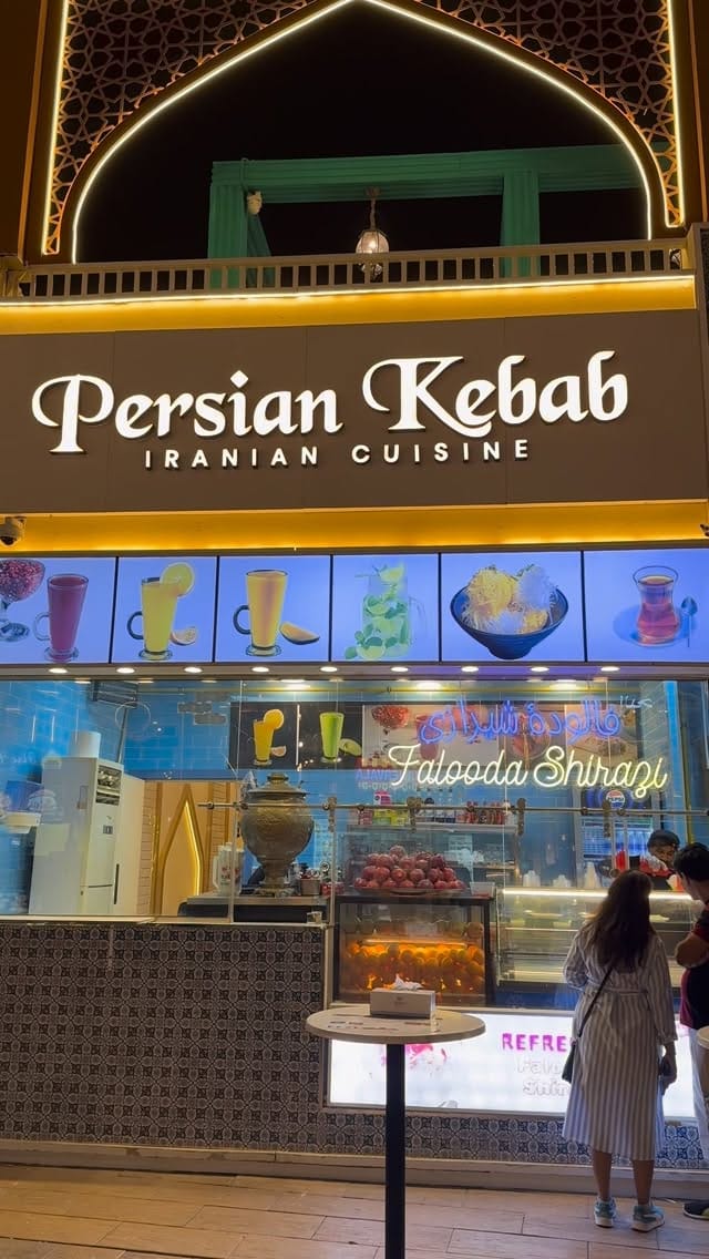 Post 4 by Dubai Food Blogger on Instagram (video)