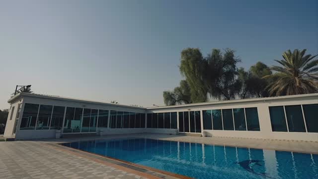Post 2 by Female Photographer Dubai on Instagram (video)