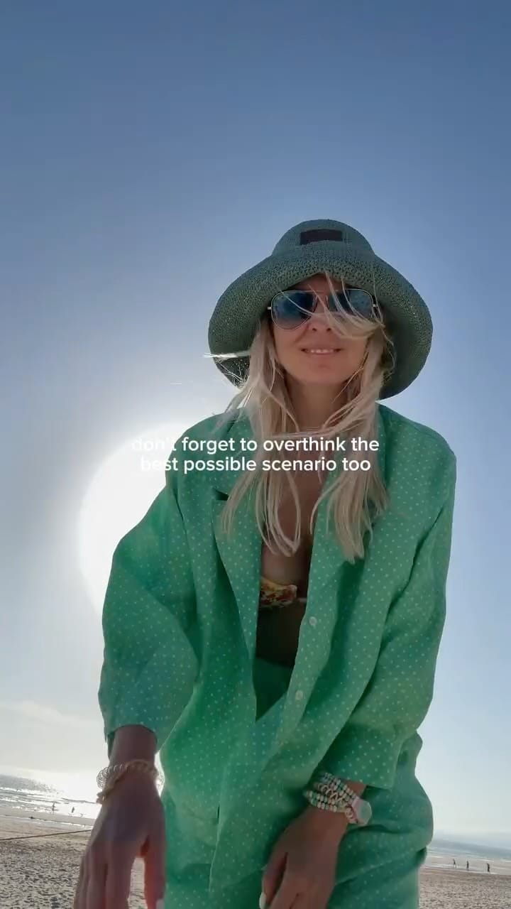 Post 2 by LE SH KA headwear on Instagram (video)