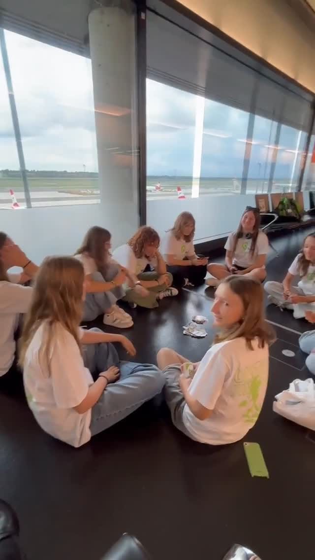 Post 10 by FromGlobe - Jazykové pobyty on Instagram (video)