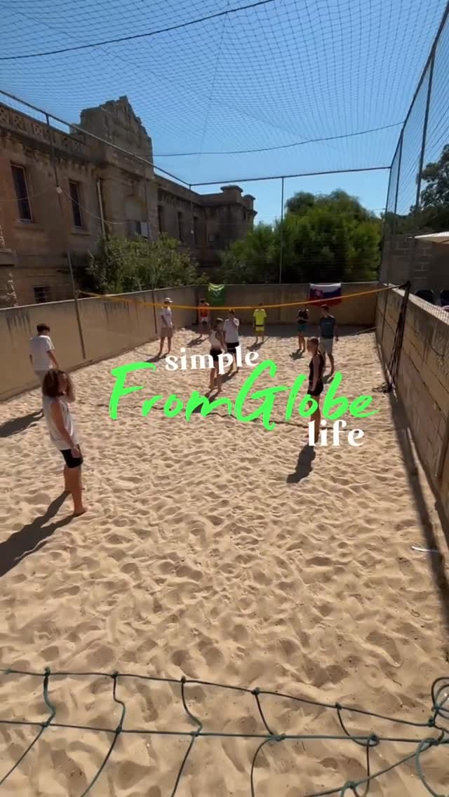 Post 3 by FromGlobe - Jazykové pobyty on Instagram (video)