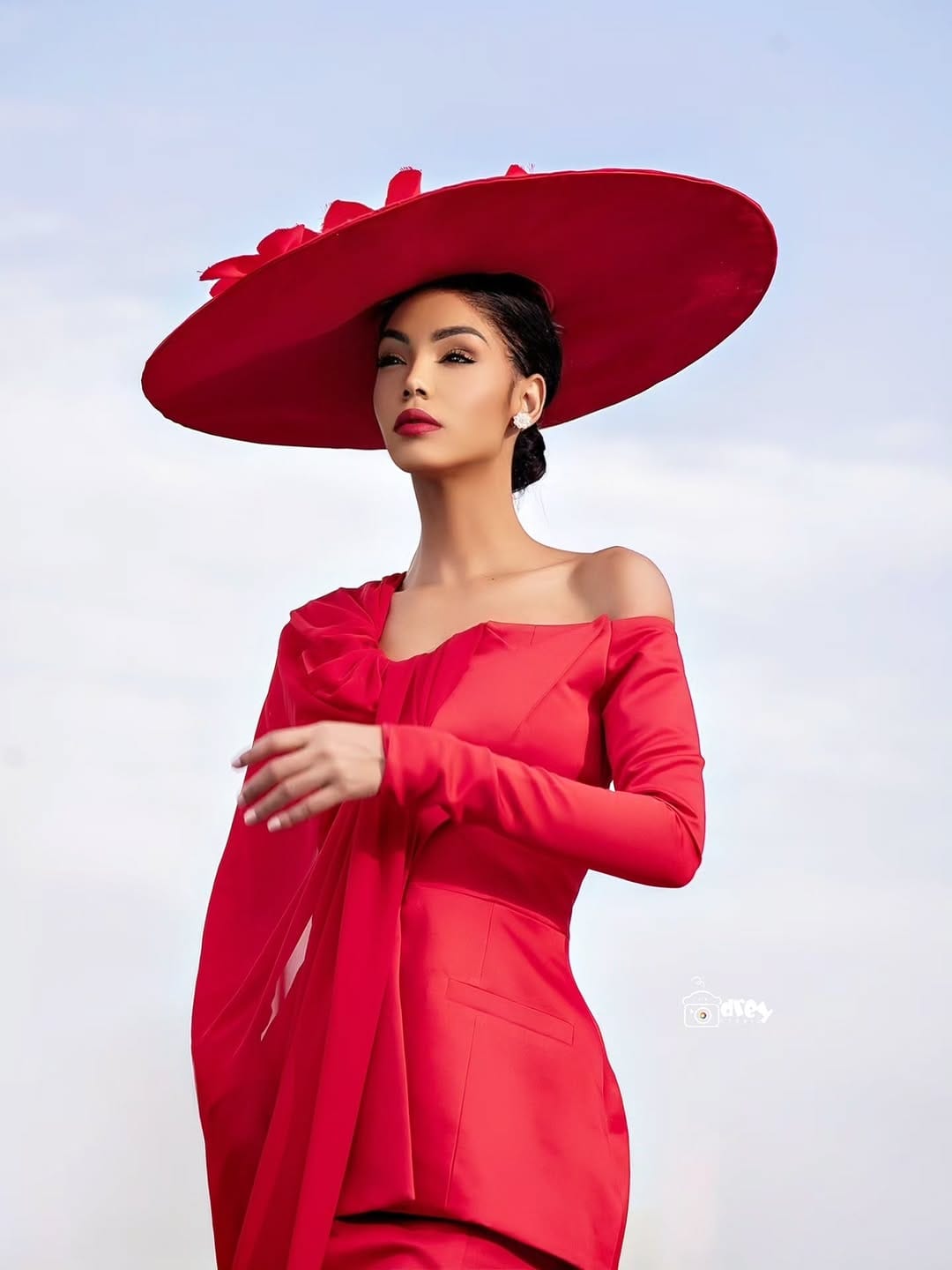 Post 6 by 𝔸𝕟𝕕𝕣𝕖𝕚𝕟𝕒 𝕊𝕚𝕝𝕧𝕒 DUBAI PHOTOGRAPHER on Instagram (carousel)