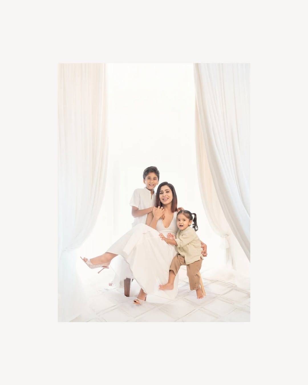 Post 9 by Impresio Studio - Maternity Photoshoot Noida | Gurgaon on Instagram (carousel)