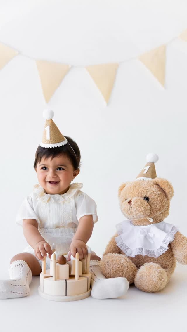 Post 7 by Maternity Newborn Photography on Instagram (video)