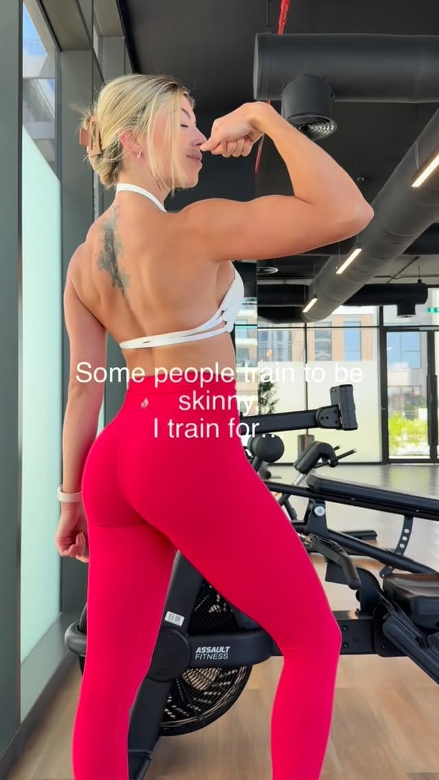 Post 7 by Alexandra Jayne Jasper on Instagram (video)