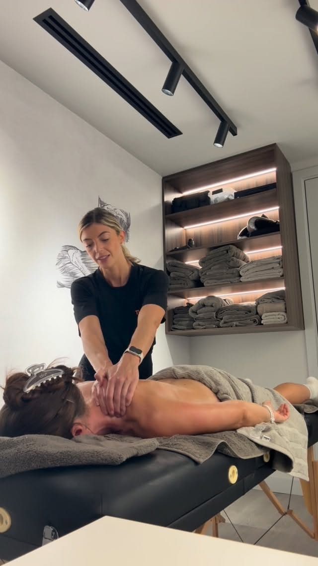 Post 2 by Alexandra Jayne Jasper on Instagram (video)