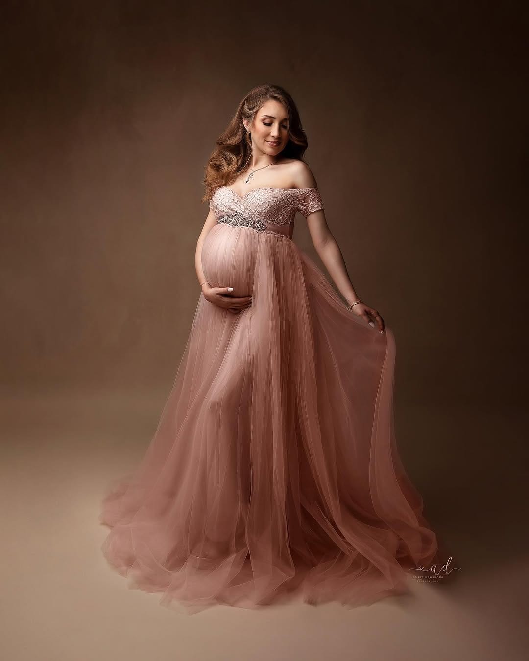 Post 4 by Amira Daghrour on Instagram (image)