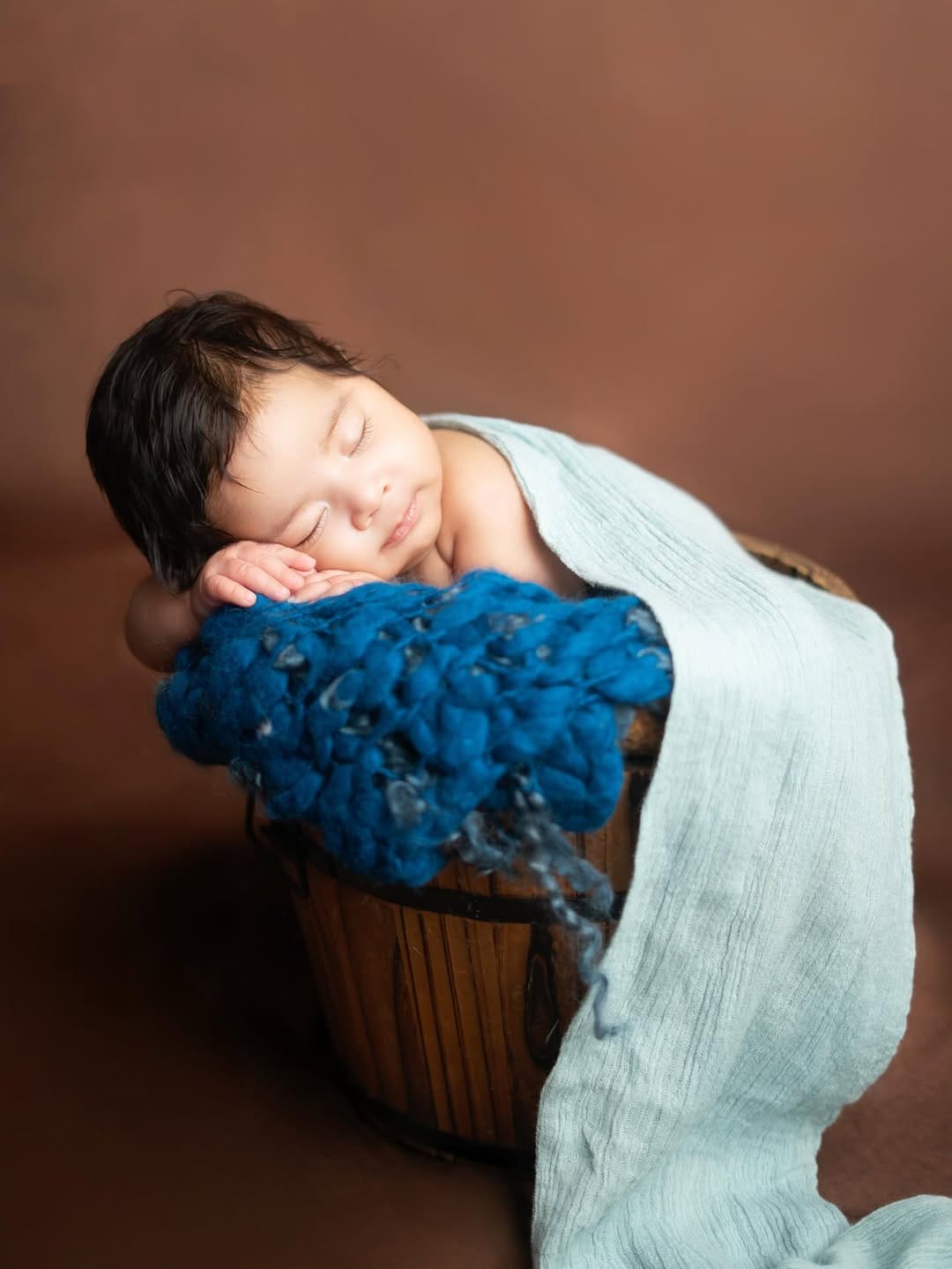 Post 5 by Rashmi Shetty - Newborn - Maternity - Photographer PAN INDIA/UAE on Instagram (carousel)