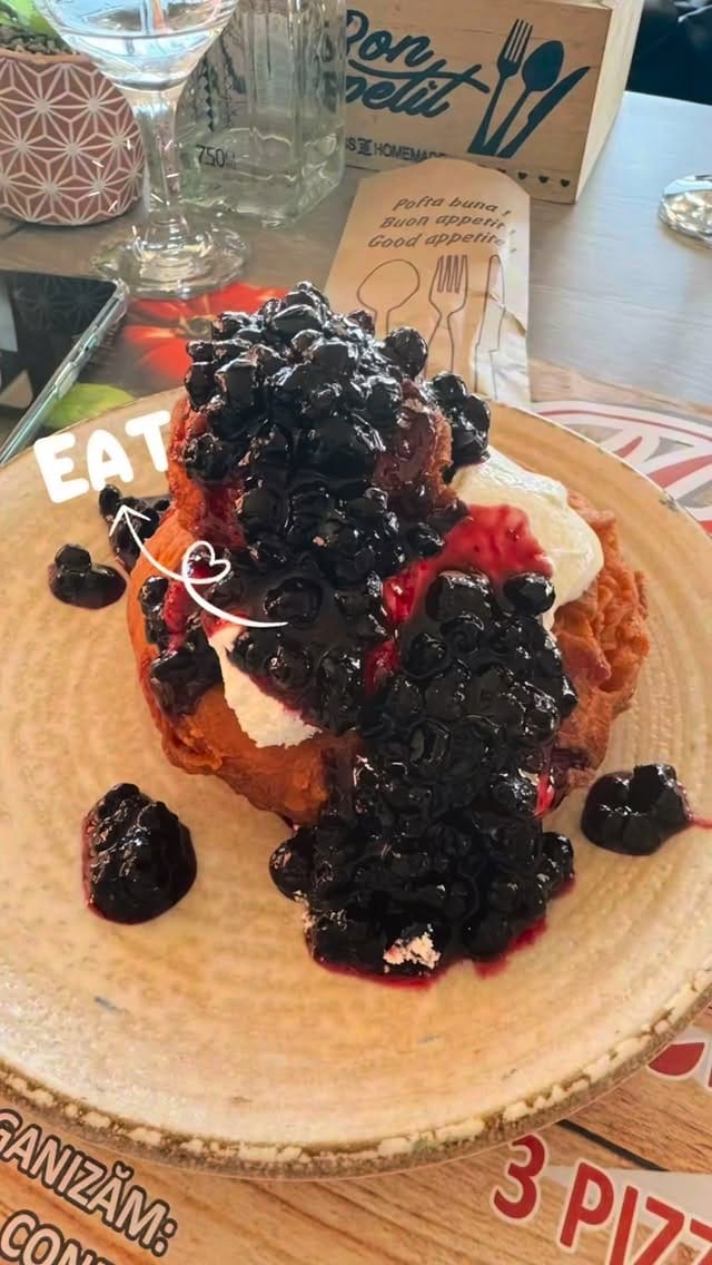 Post 2 by Clementina & mums on Instagram (video)