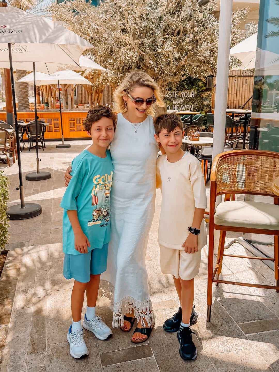 Post 3 by Kinga Rashwan on Instagram (carousel)
