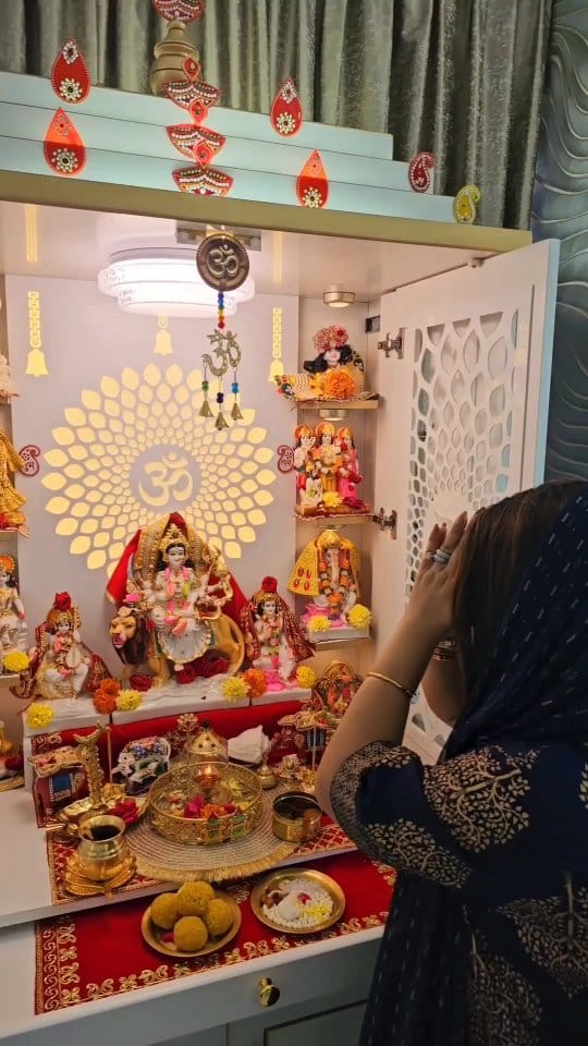 Post 9 by Shweta Kiran Shrivastava /Licensed Influencer | Dubai Based 🇮🇳🇦🇪 on Instagram (video)