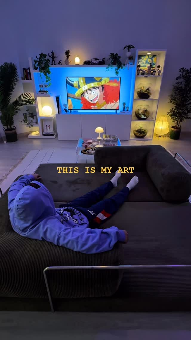 Post 4 by MoRoom on Instagram (video)