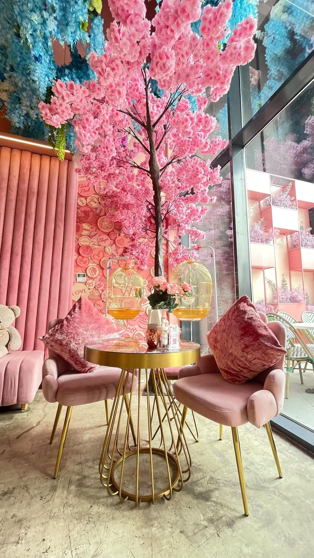 Post 4 by Luxury Interior Design Company on Instagram (video)