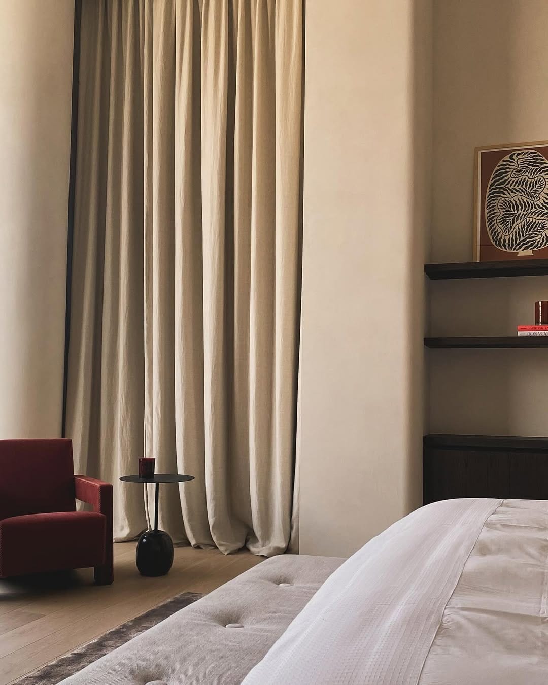 Post 10 by white linen interiors on Instagram (image)