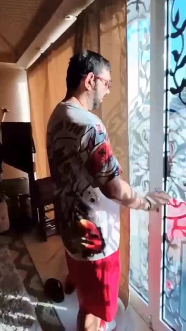Post 3 by Rashidmalahi33 on Instagram (video)