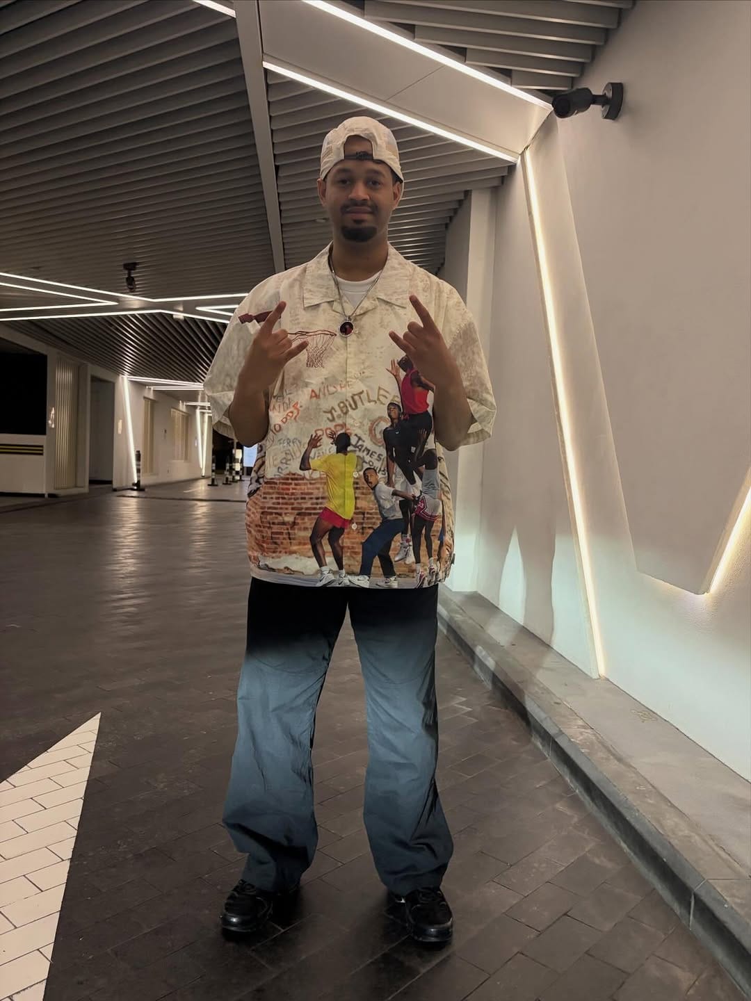 Post 9 by S͜͡𝓲ㄥv̾e҉r҉r҉_҈m̸a⃠n🇦🇪 on Instagram (carousel)