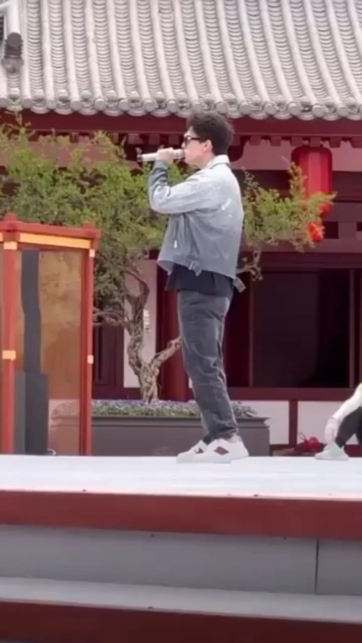 Post 8 by Dimash World🌎 on Instagram (video)