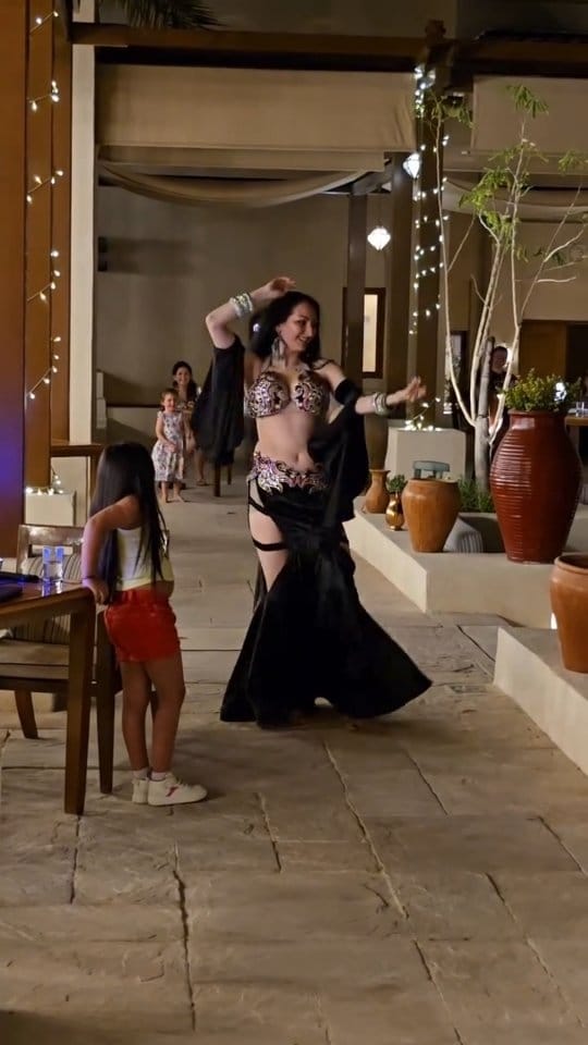 Post 1 by @alisa_bellydance on Instagram (video)