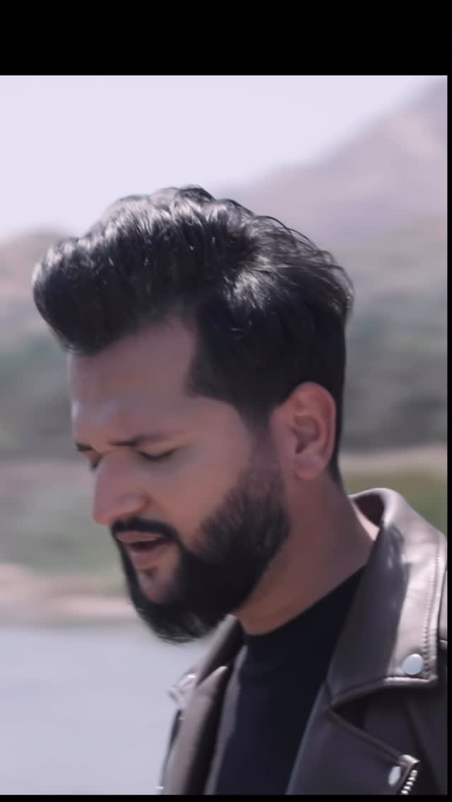 Post 8 by FAIZAAN SAEED MUSIC | SINGER | DUBAI on Instagram (video)