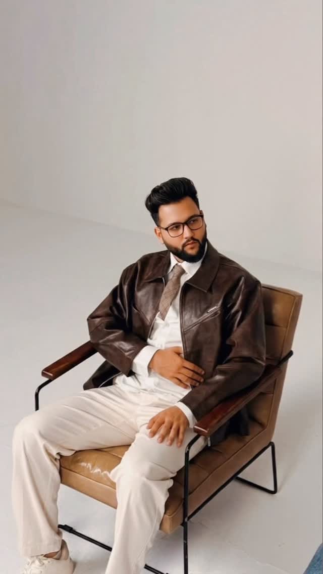 Post 6 by FAIZAAN SAEED MUSIC | SINGER | DUBAI on Instagram (video)