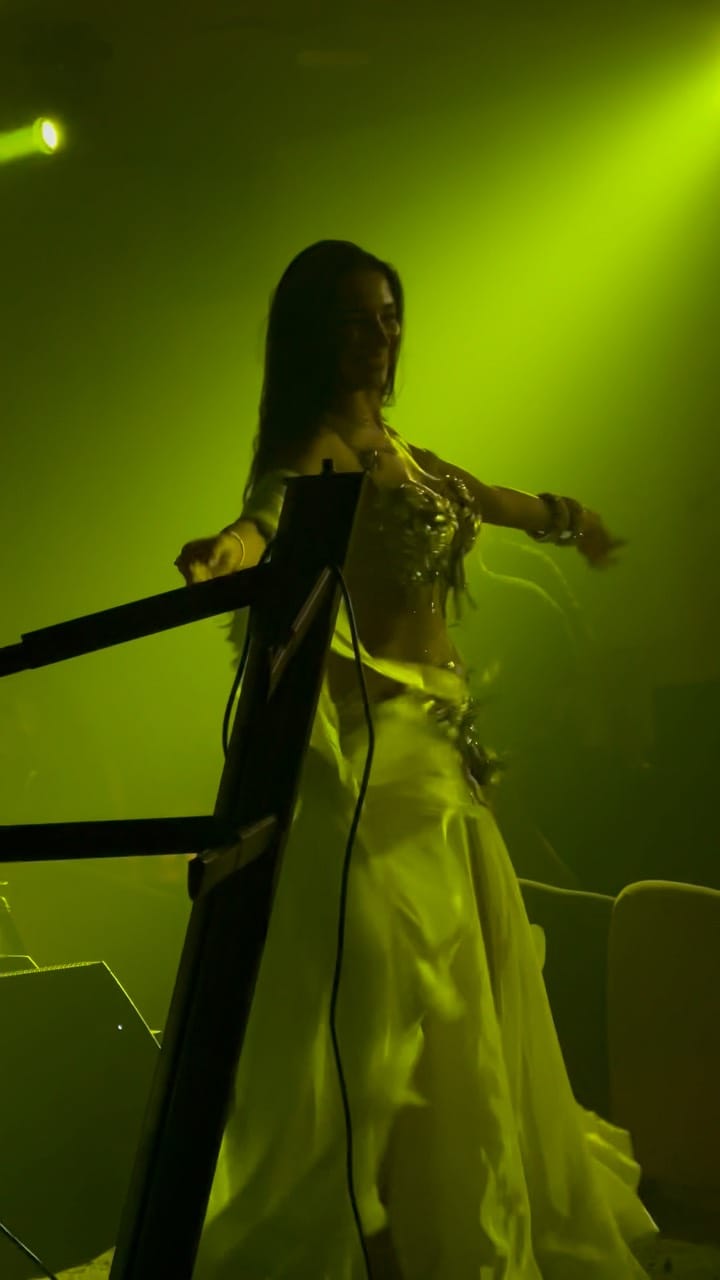 Post 10 by Aspi Bellydancer on Instagram (video)