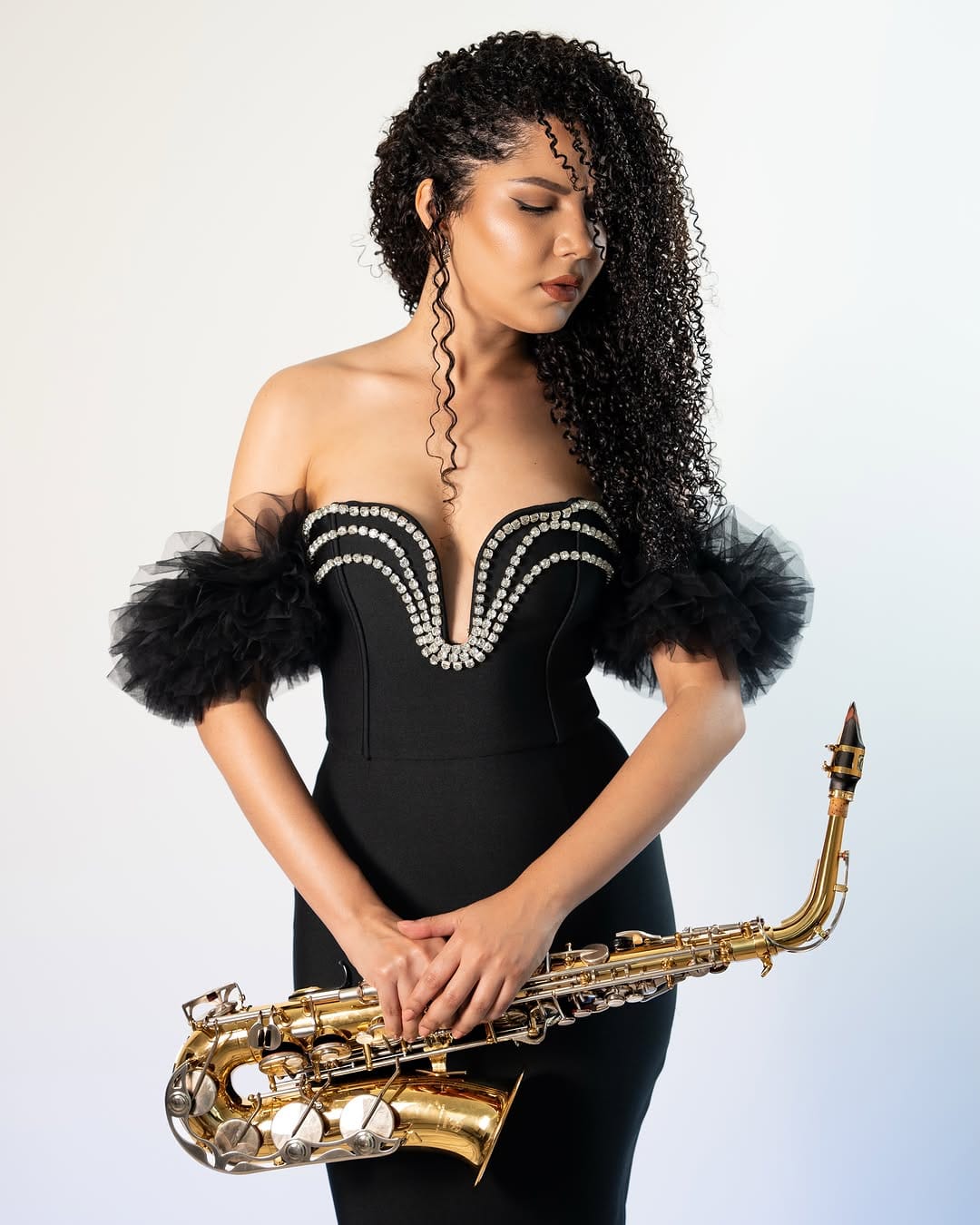 Post 4 by Anabel Perdomo - Flute & Saxophone on Instagram (carousel)