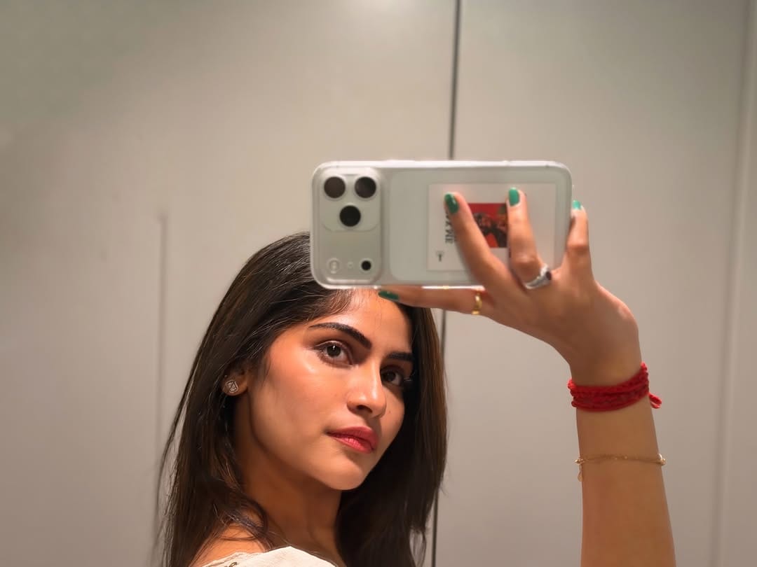 Post 4 by Queency Sneha on Instagram (carousel)