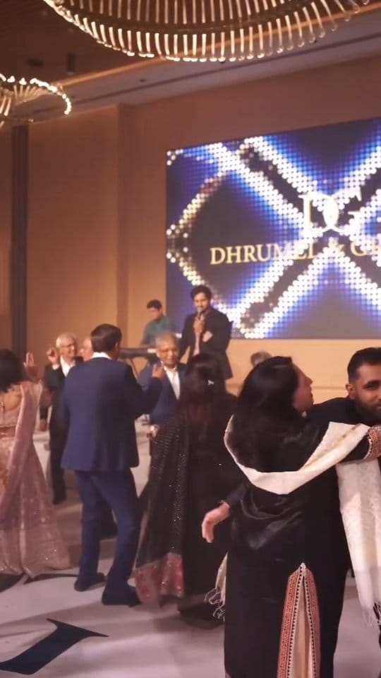 Post 7 by Fahmil Khan on Instagram (video)