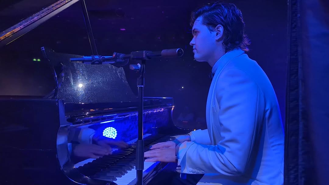 Post 6 by Genis Javier🥁🎹❤️ on Instagram (video)