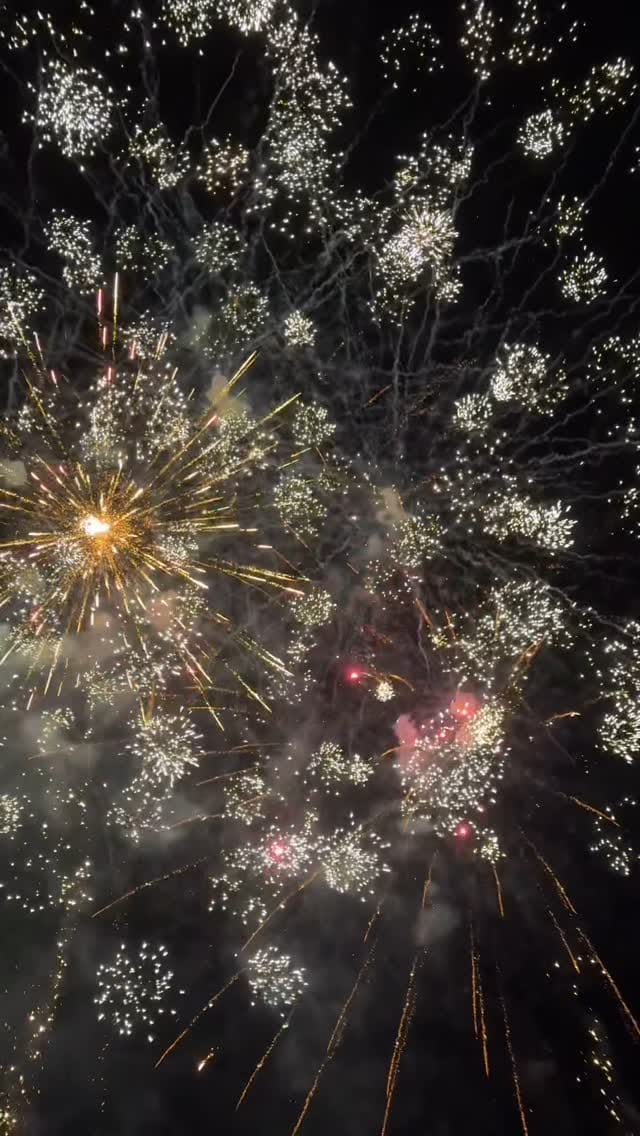 Post 7 by DuoViolins ® on Instagram (video)