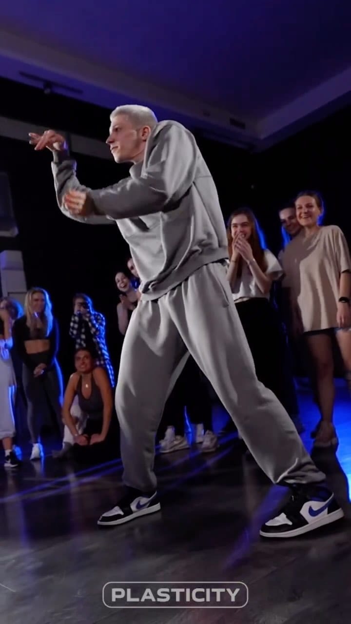 Post 10 by Roman Kurbanaev on Instagram (video)