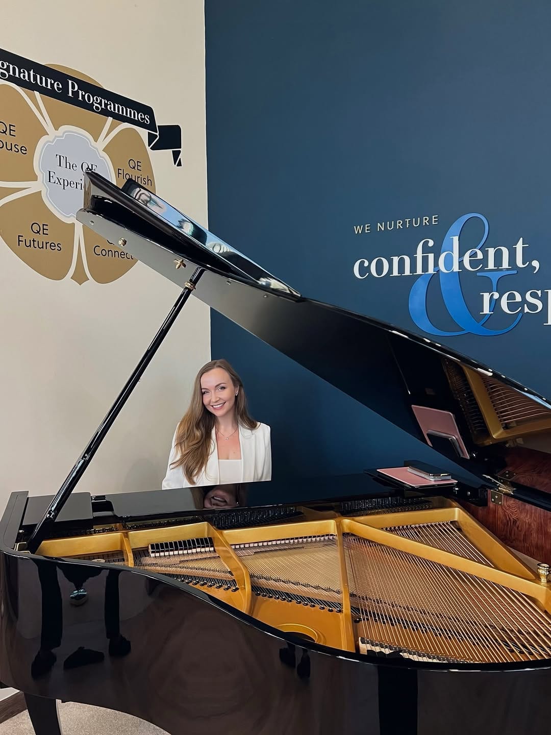 Post 6 by Kristina Pianist Dubai 🎹🎼 on Instagram (carousel)