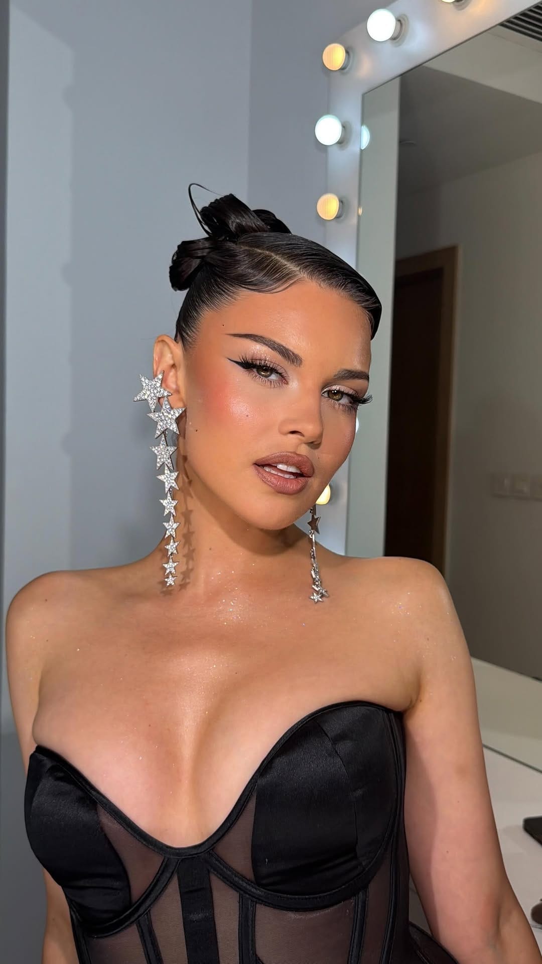 Post 8 by WORLD CLASS Hairstylist Dubai  🇦🇪 on Instagram (video)