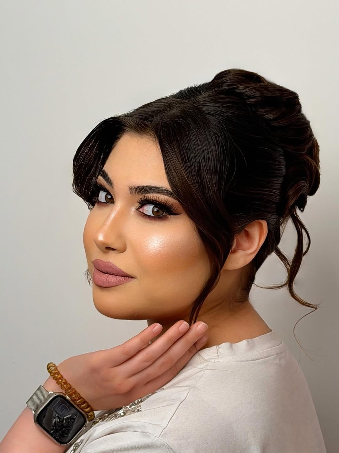 Post 5 by Revia makeup artist on Instagram (carousel)