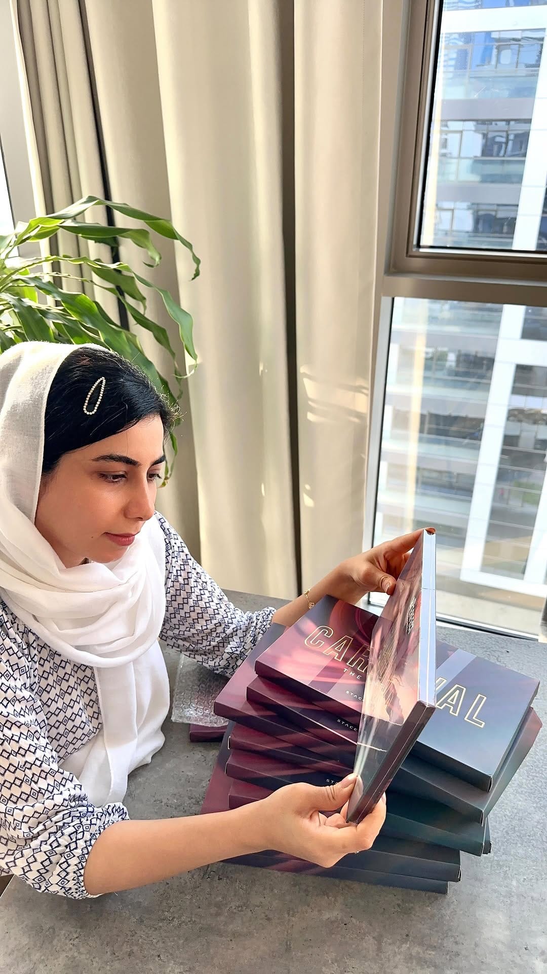 Post 10 by محصولات آرايشي | مراقبتي | پوست | مو on Instagram (video)