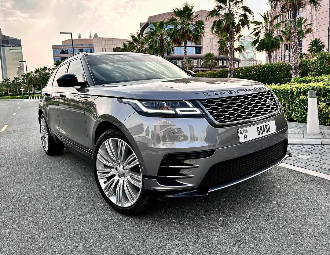 Post 4 by ♻️Buy Sell Exchange CARS🚘and Watches🕰️ on Instagram (carousel)